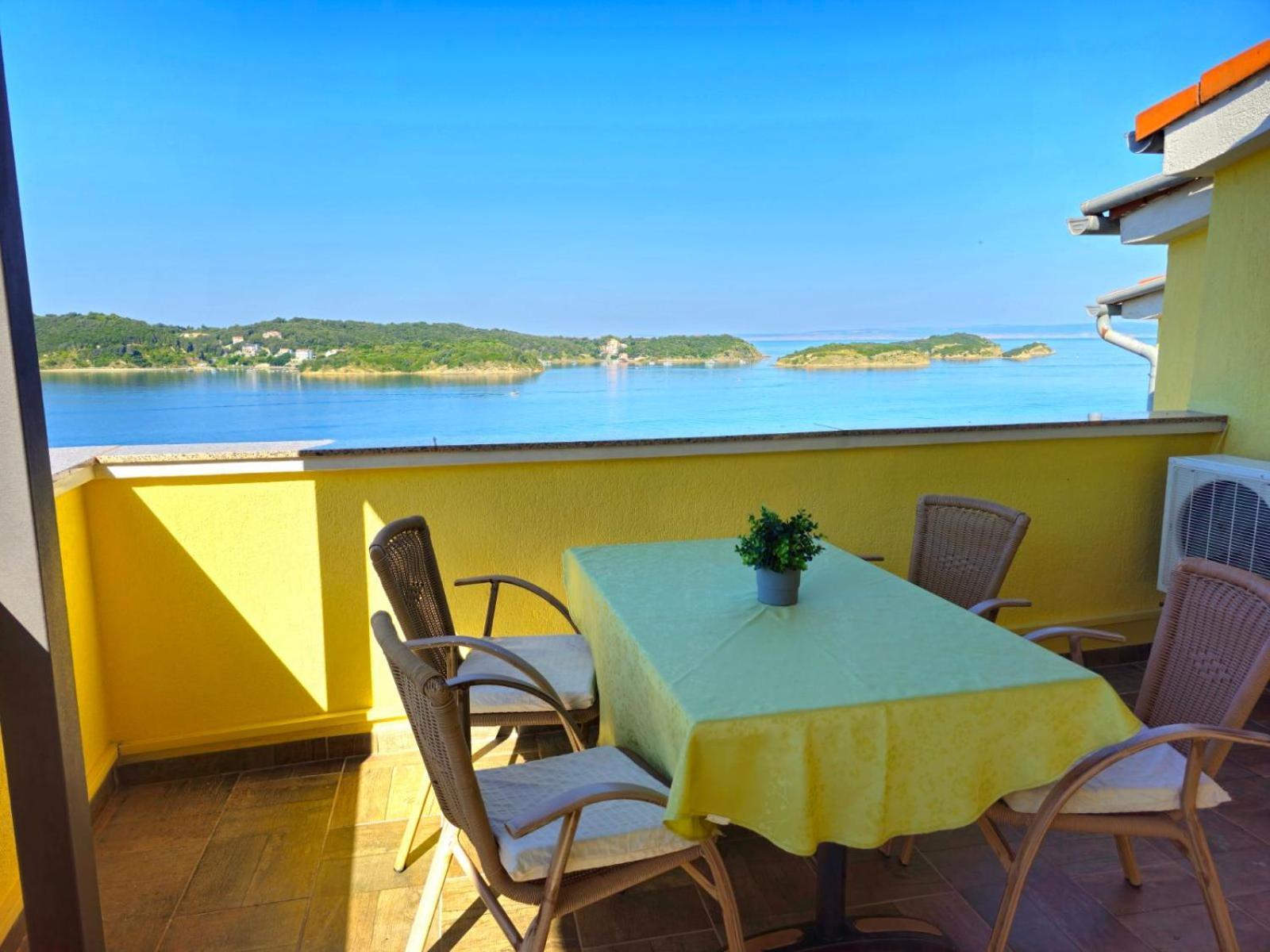 Apartment Jelena Rab Town Exterior photo